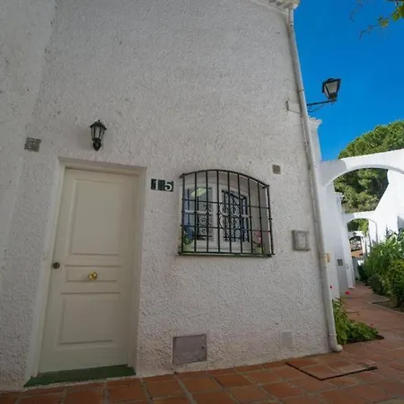 Apartamento Pinos 15 Nerjarent