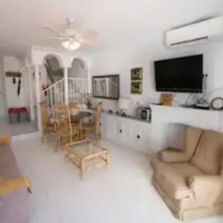 Διαμέρισμα Pinos 15 Nerjarent Nerja