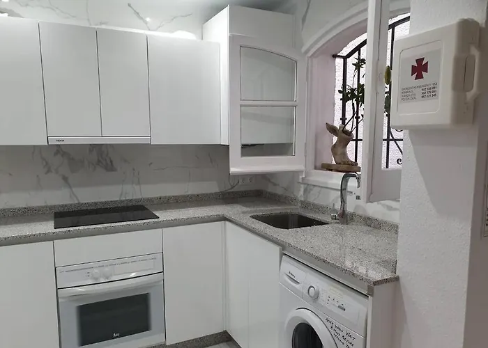 Apartment Pinos 15 Nerjarent